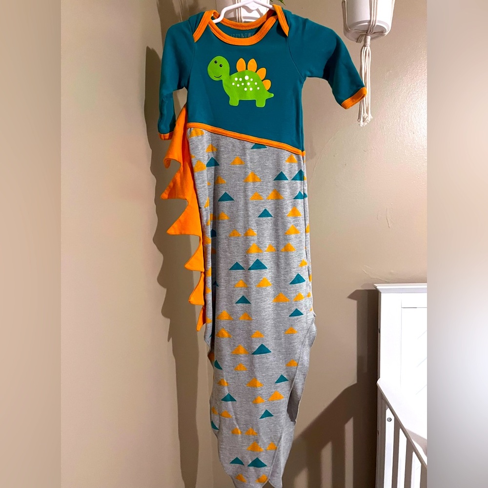 Izzy & Owie Baby Gown